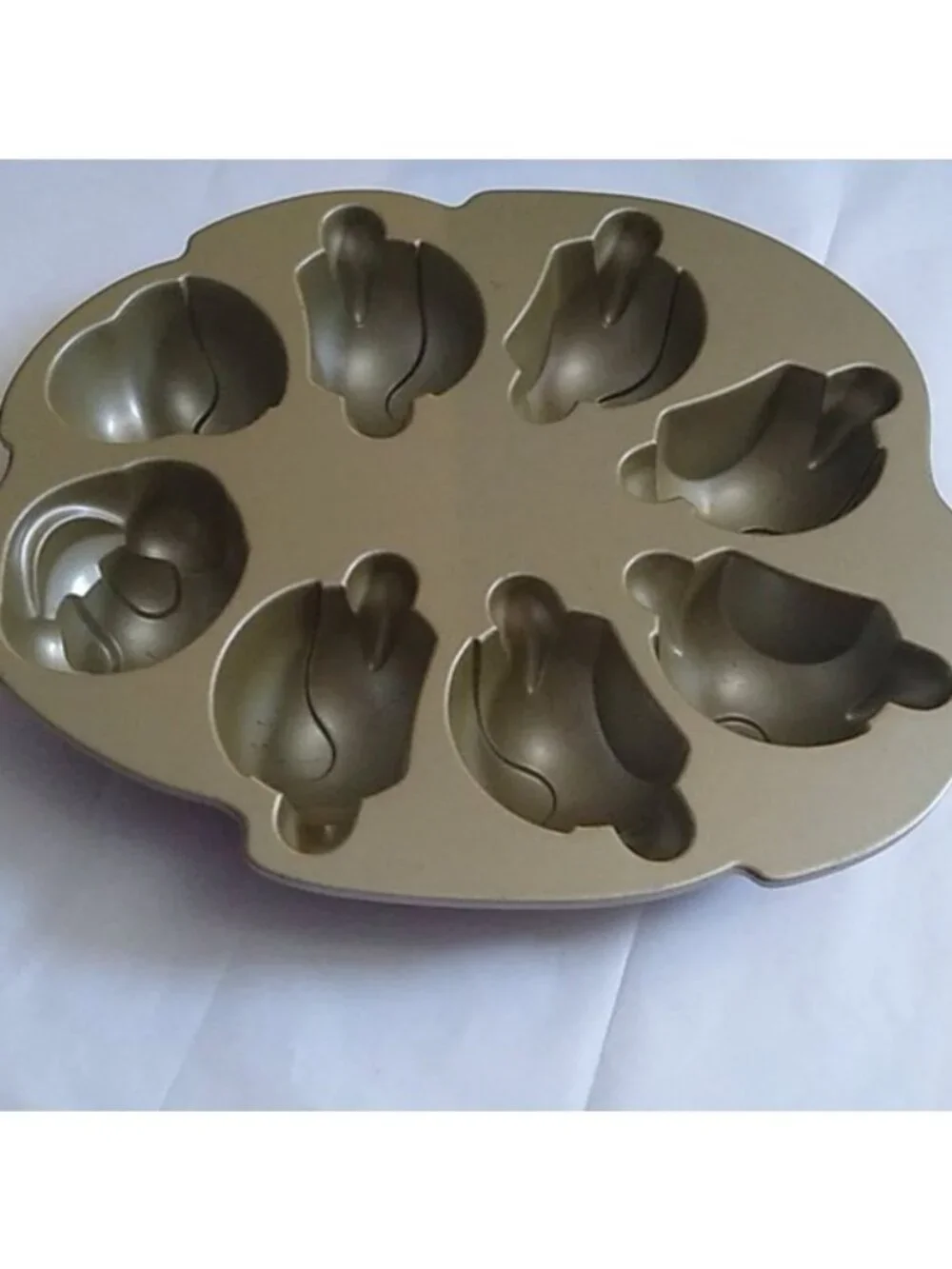 Nordic Ware Caterpillar Cakelet Pan 5 cups